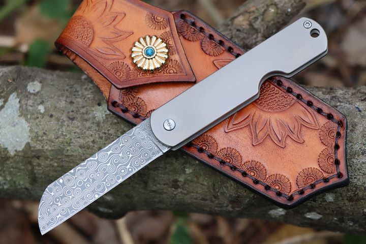 Portable no lock Damascus Small Fruit Knife with leather bag UD407691